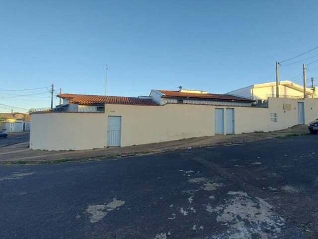 #569 - Casa para Venda em Franca - SP - 2
